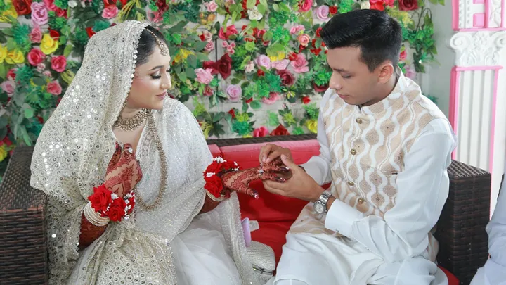 Why Pakistani vlogger Rubina married a Bangladeshi?